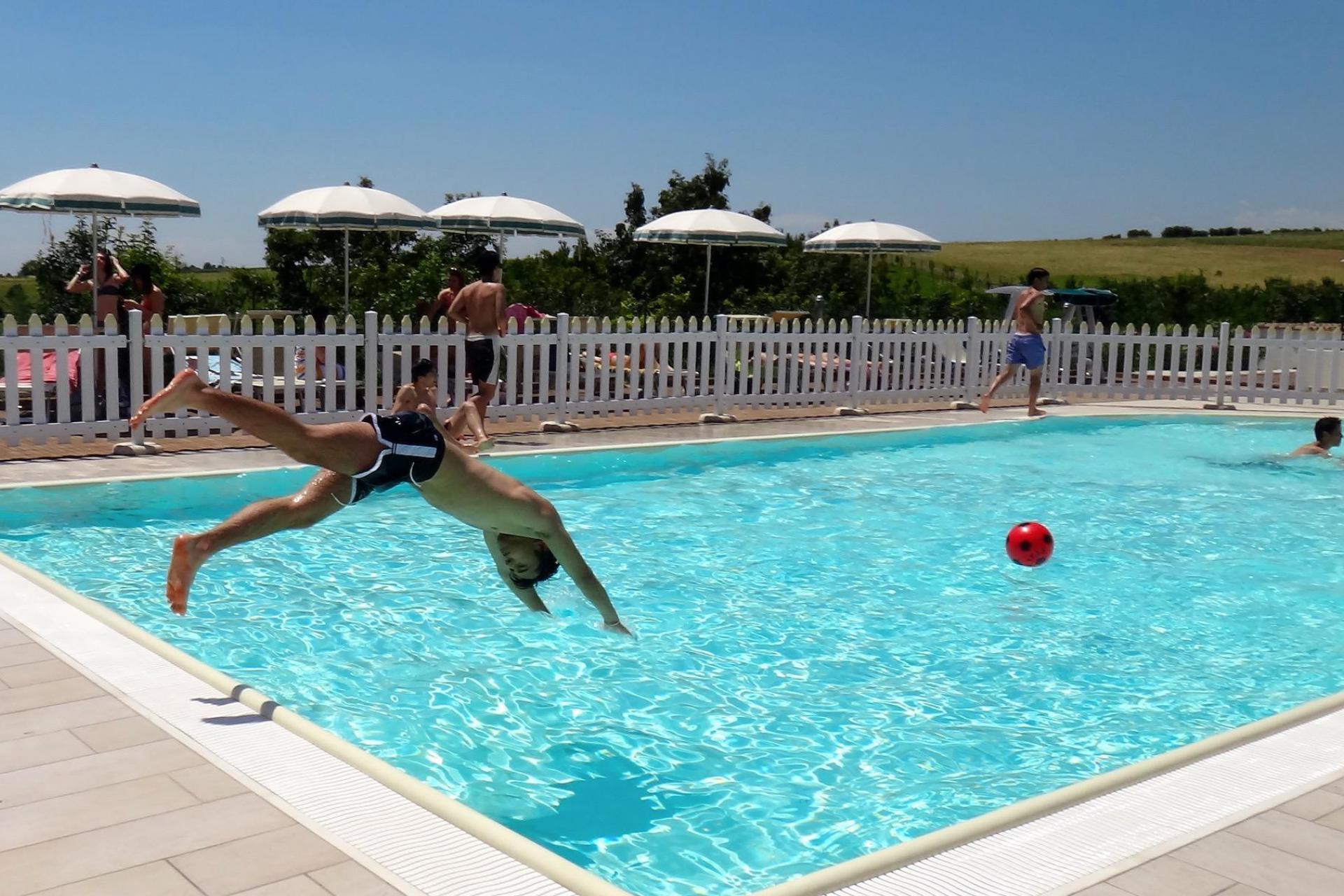 Agriturismo Marche Child-friendly agriturismo Marche with sea view