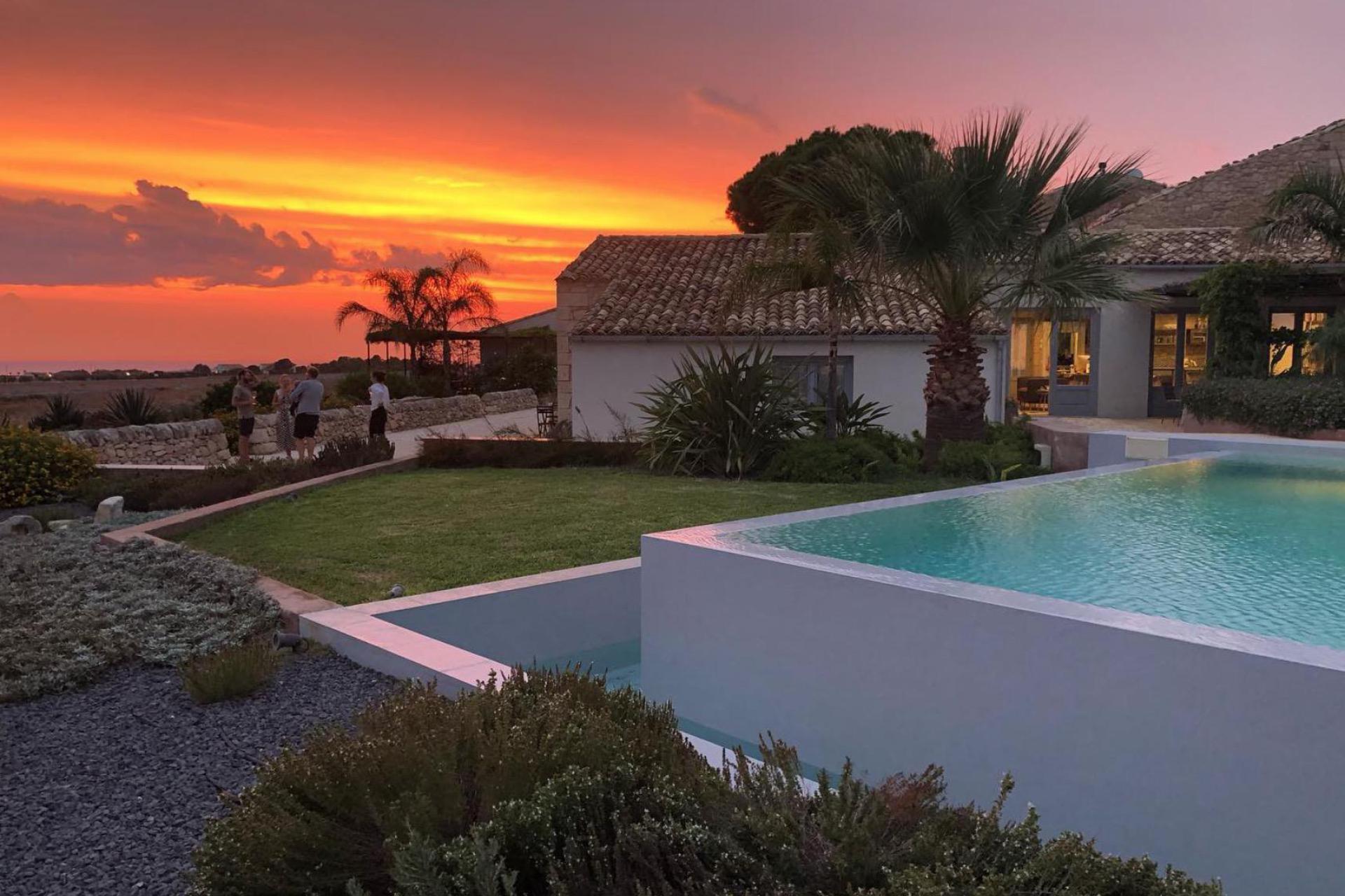 Agriturismo Sicily Great Sicilian hospitality and sea views!