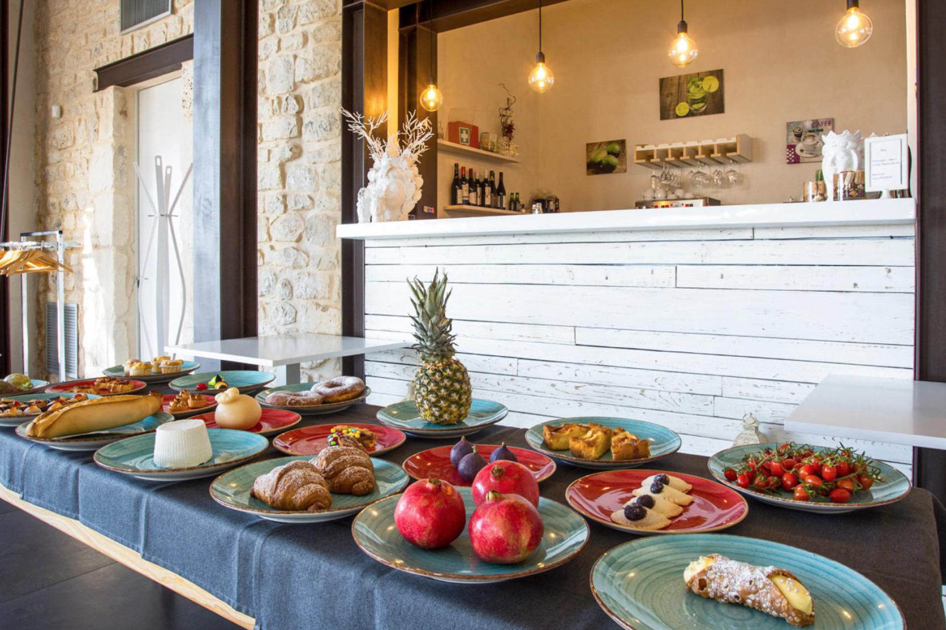 Agriturismo Sicily Restored agriturismo with good Sicilian restaurant