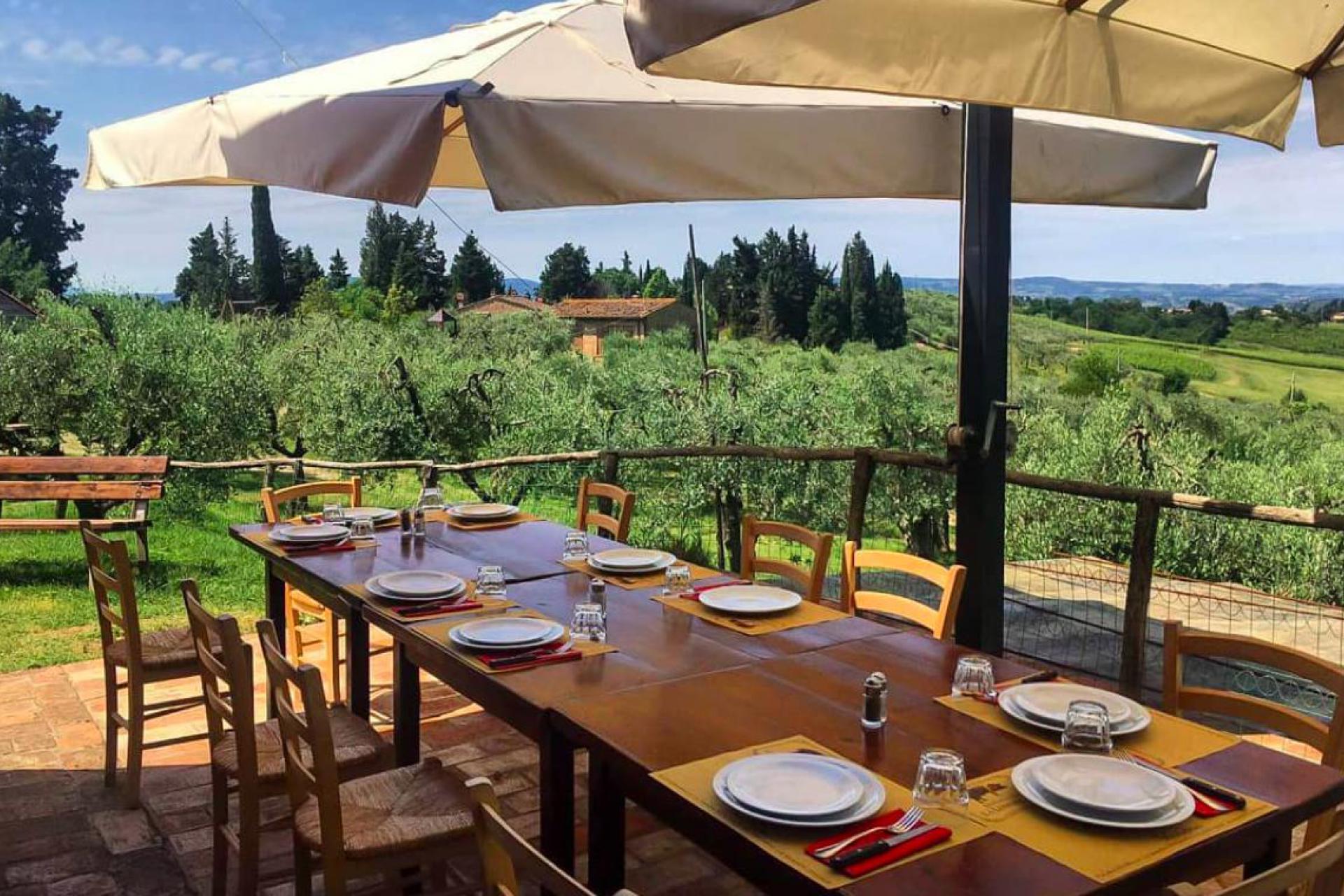 Agriturismo Tuscany Very child-friendly agriturismo with restaurant in Tuscany
