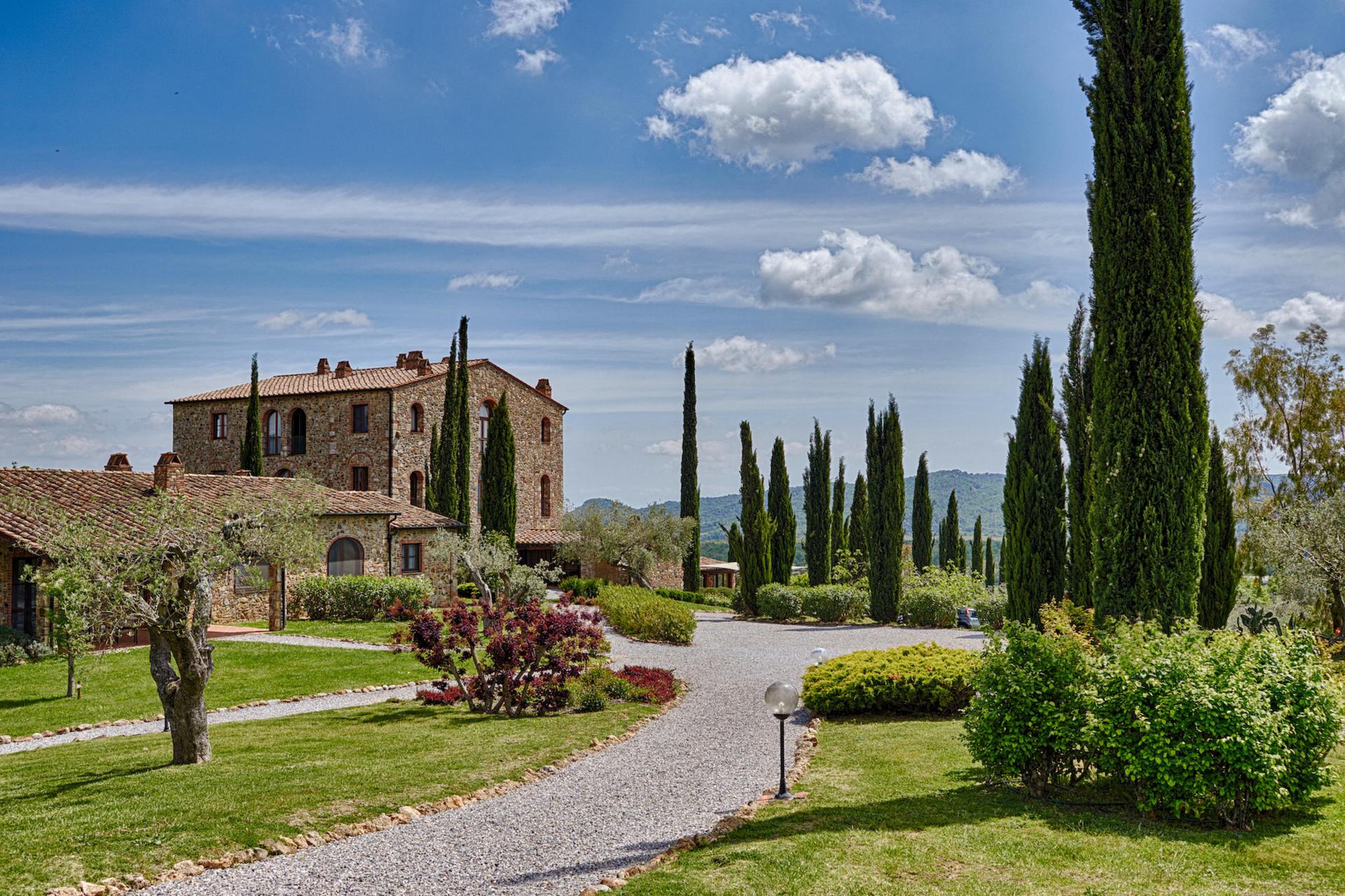 Beautiful agriturismo with restaurant in southern Tuscany