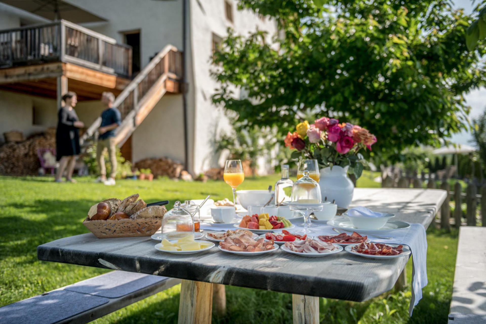 Cozy rooms with breakfast near Bolzano