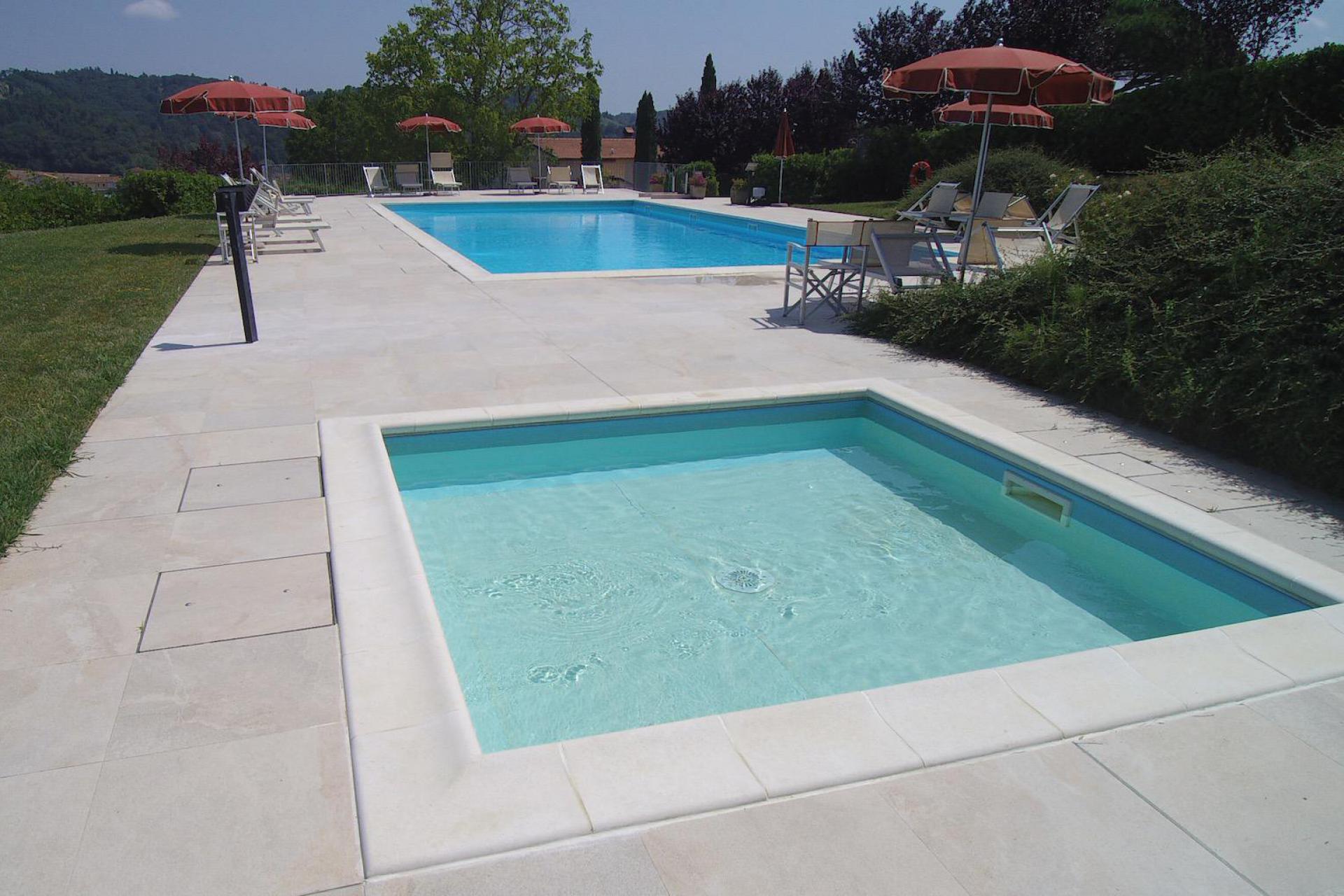 Nice agriturismo with fenced pool and toddlers' pool