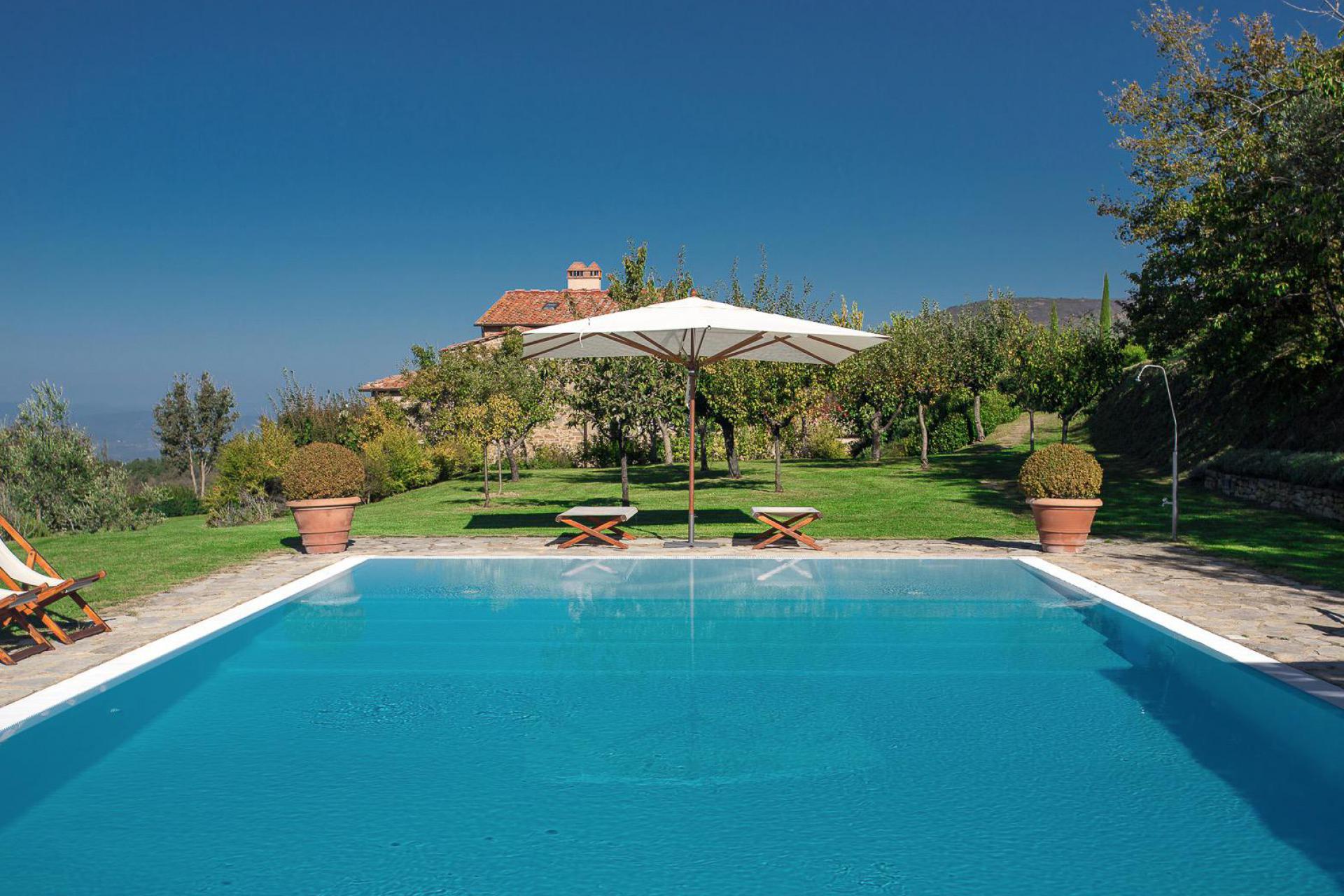 Agriturismo Tuscany, luxury apartments and great views
