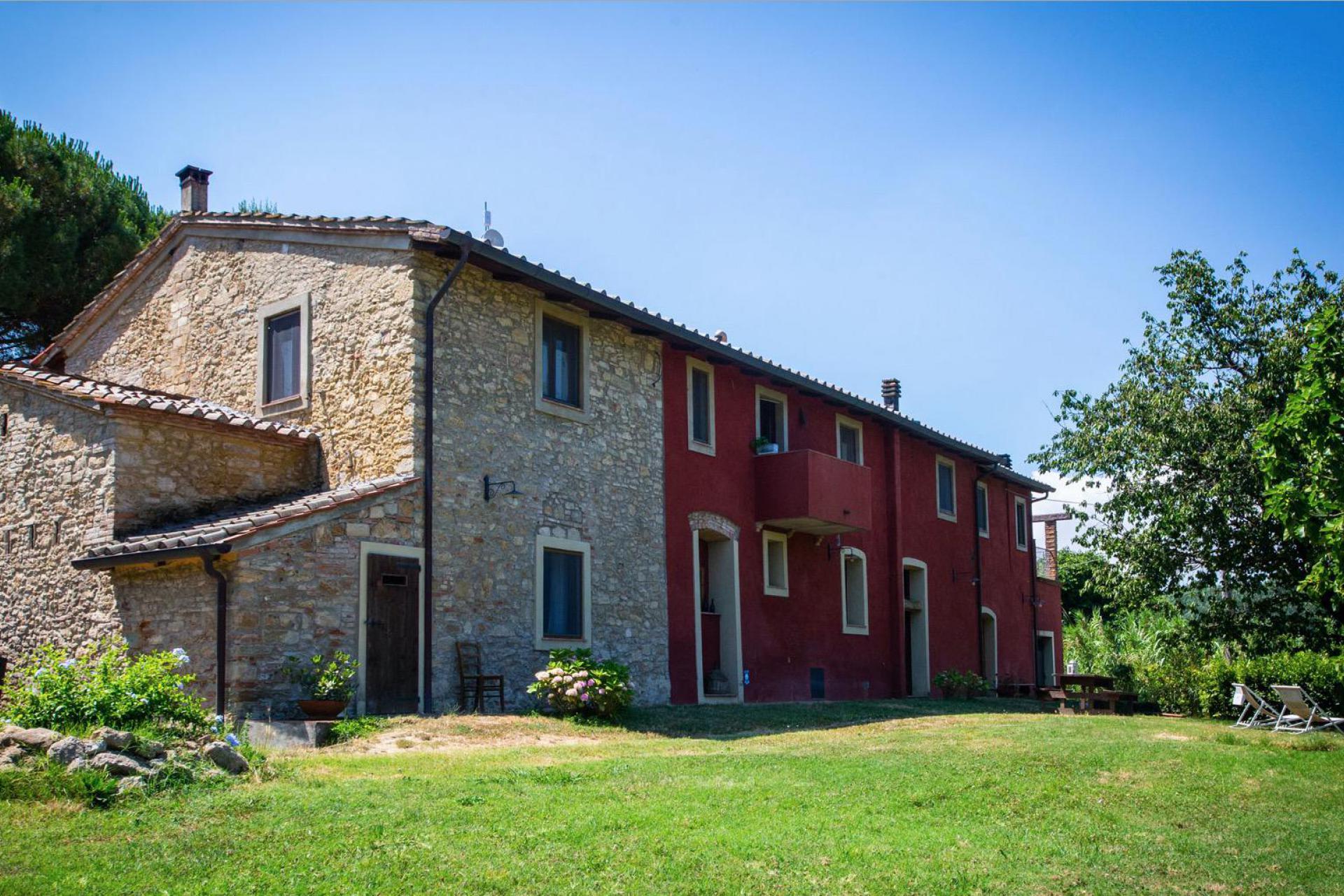 Child-friendly agriturismo in Tuscany with restaurant