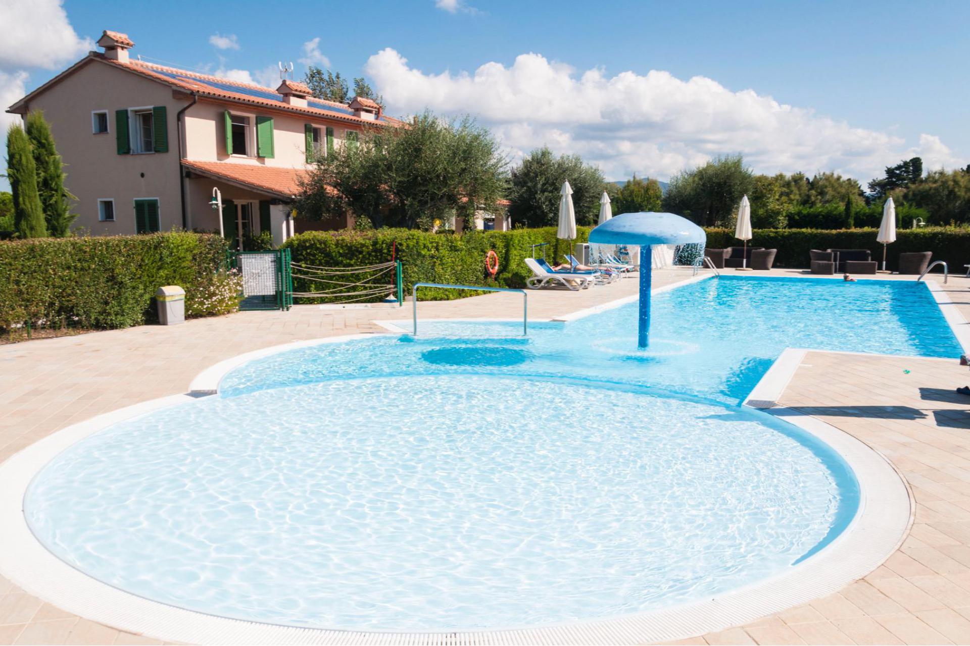Child-friendly agriturismo 800 m. from the sea