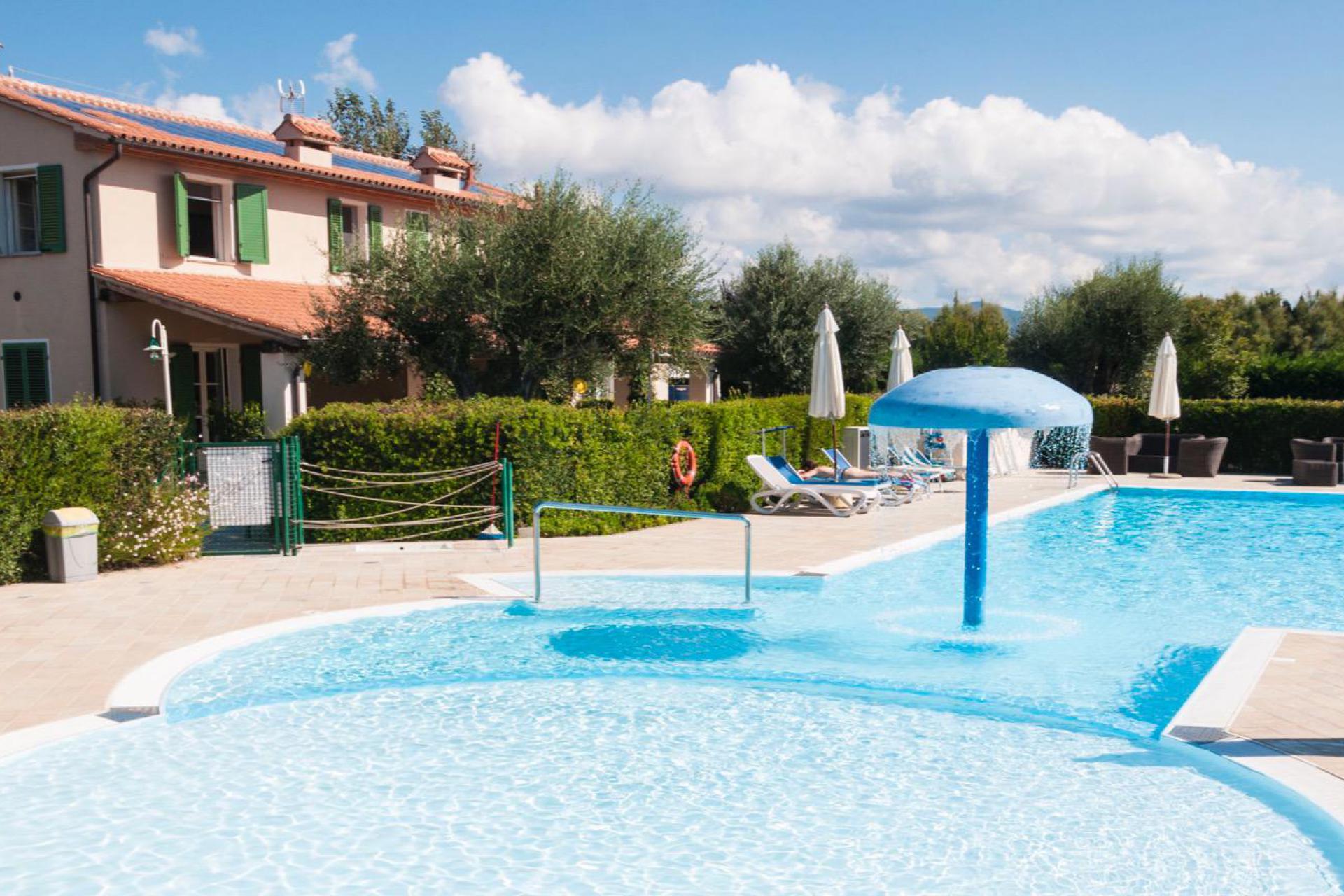 Child-friendly agriturismo 800 m. from the sea