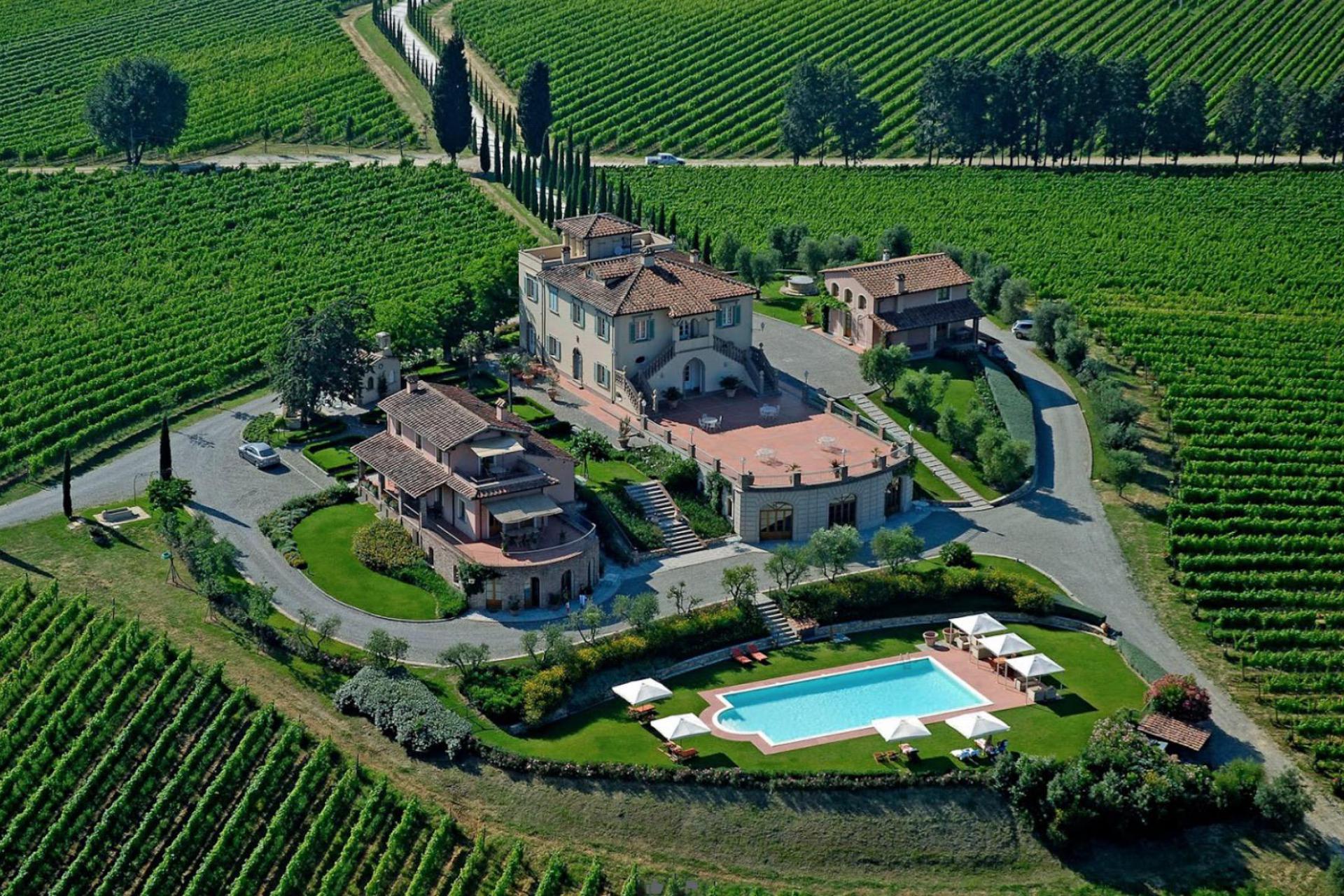 Luxurious wine farm with apartments