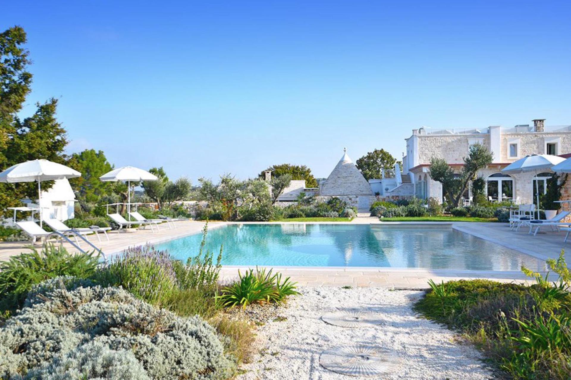 Southern Italian hospitality in authentic trulli