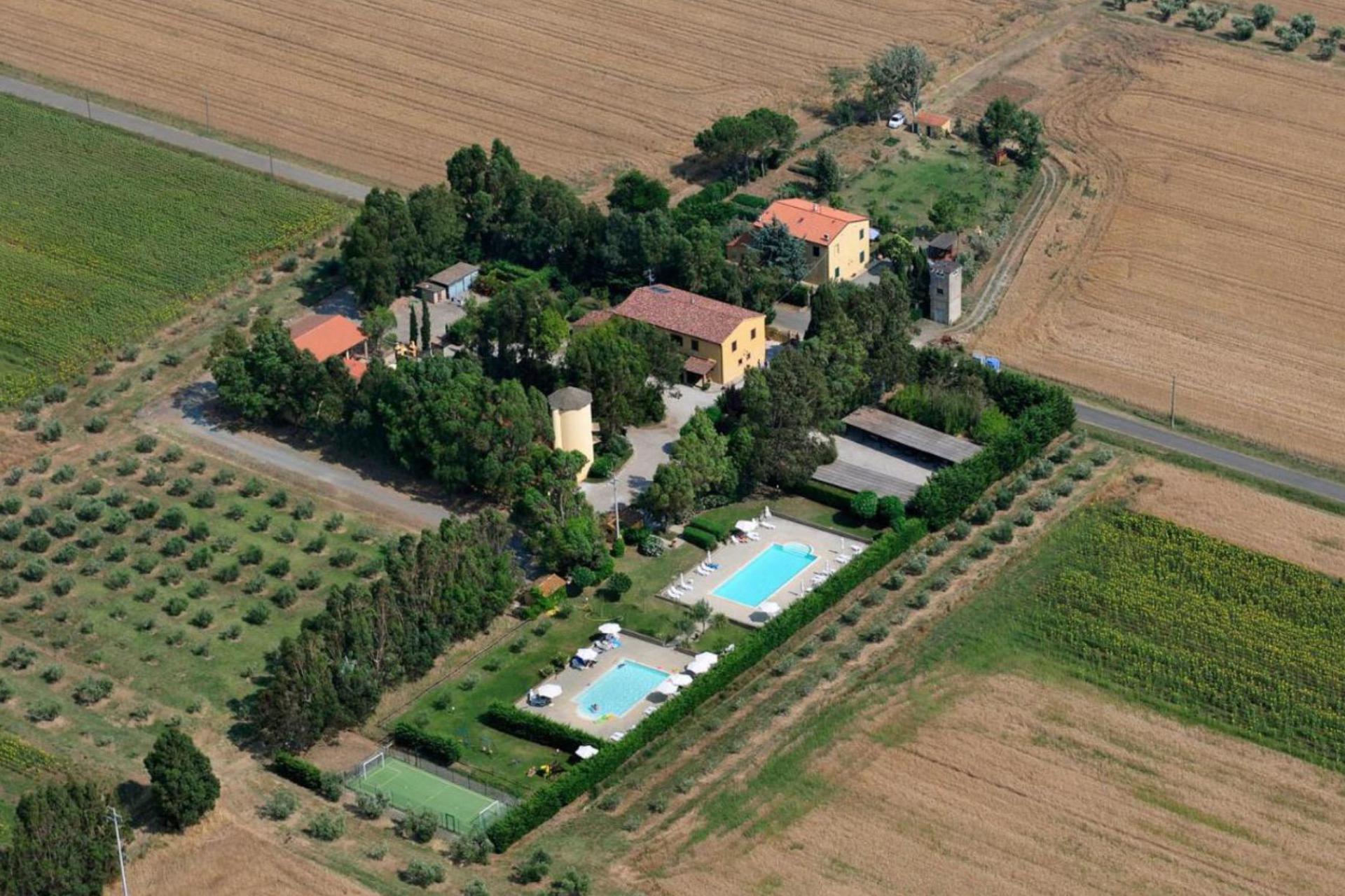 Child-friendly agriturismo at 3 km from the sea