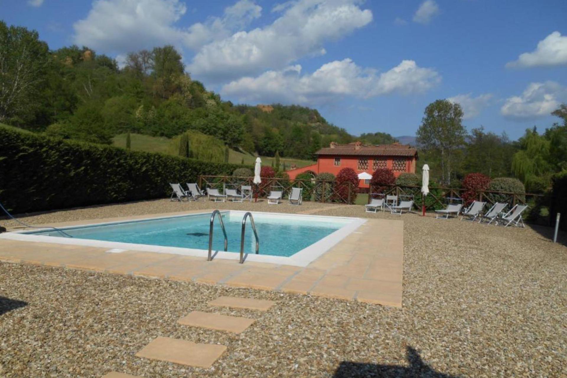 Authentic villa 45 minutes from Florence