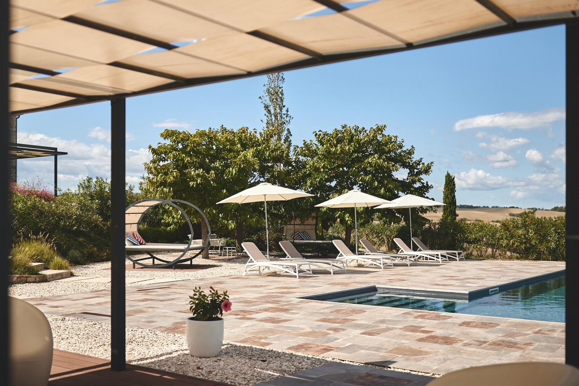 Gorgeously situated country house with bistro