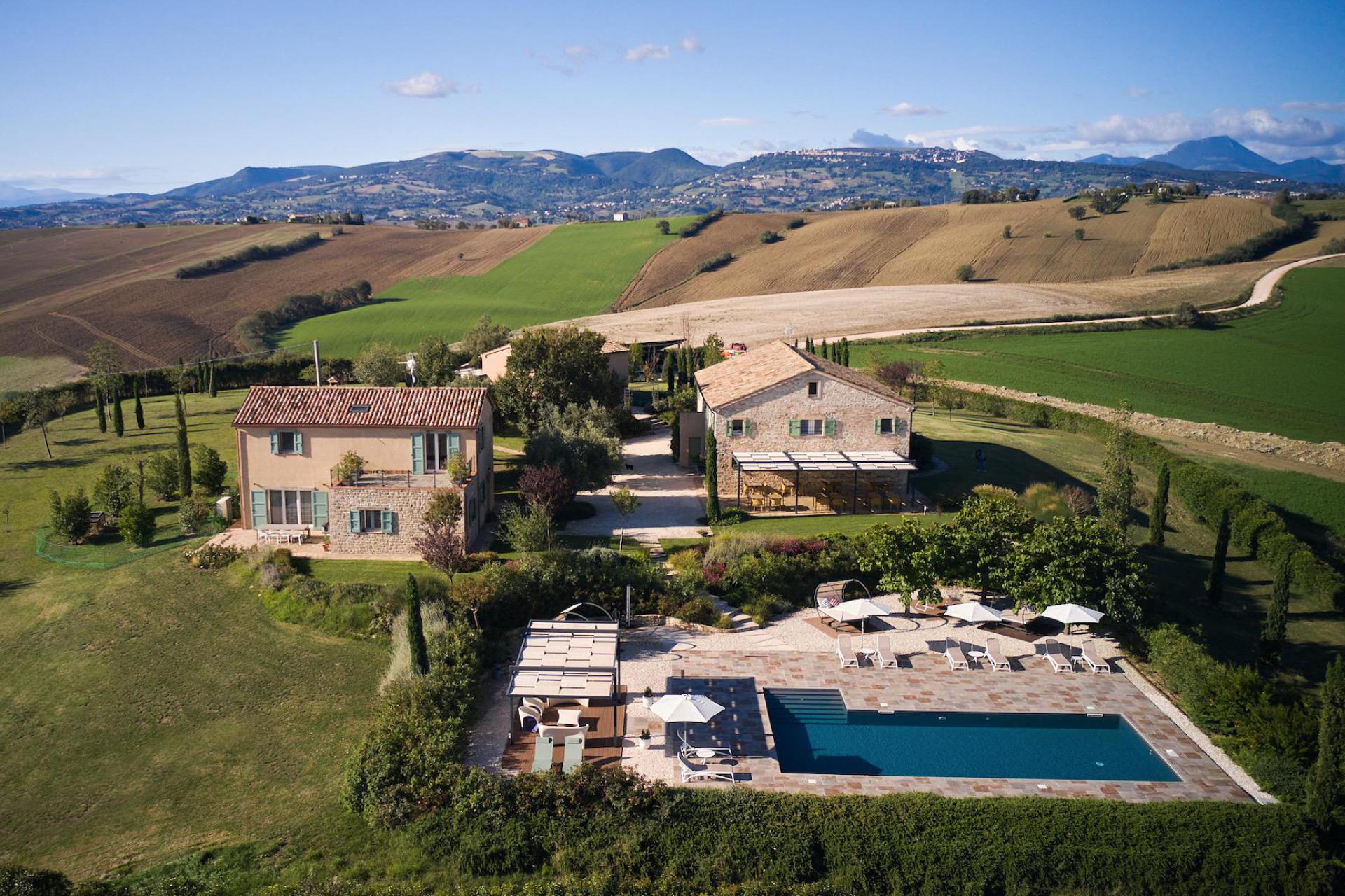 Attractively situated country house with bistro
