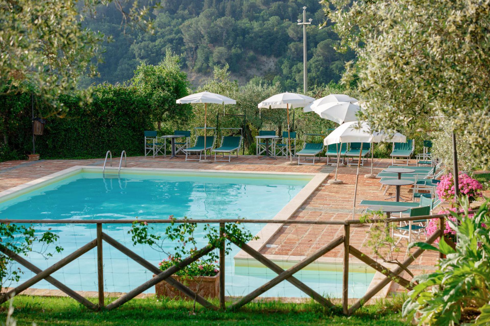 Very child-friendly agriturismo with restaurant in Tuscany