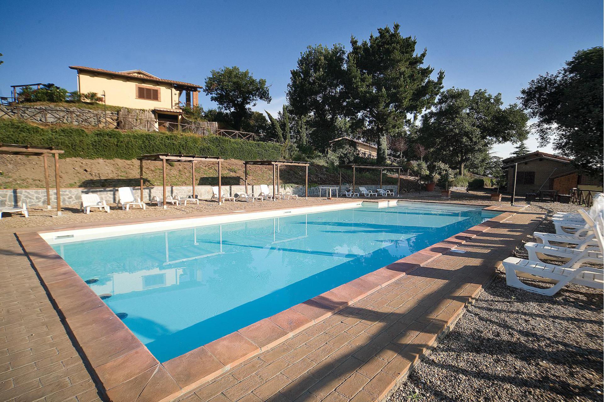 Agriturismo with glamping and apartments in central Italy Agriturismo with glamping and apartments in central Italy