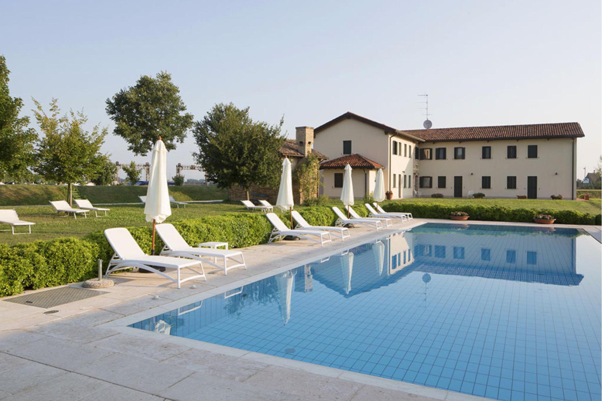 Cosy bed and breakfast by the sea in Veneto Cosy bed and breakfast by the sea in Veneto