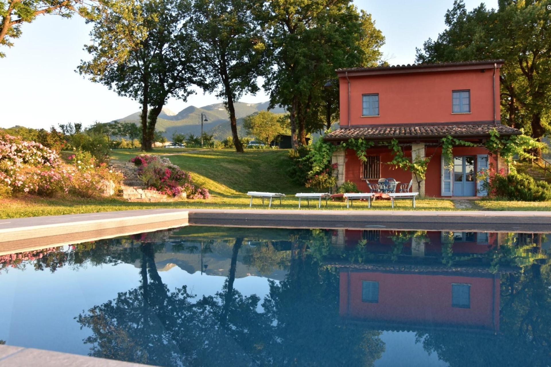 Agriturismo Marche, cozy atmosphere and kid friendly