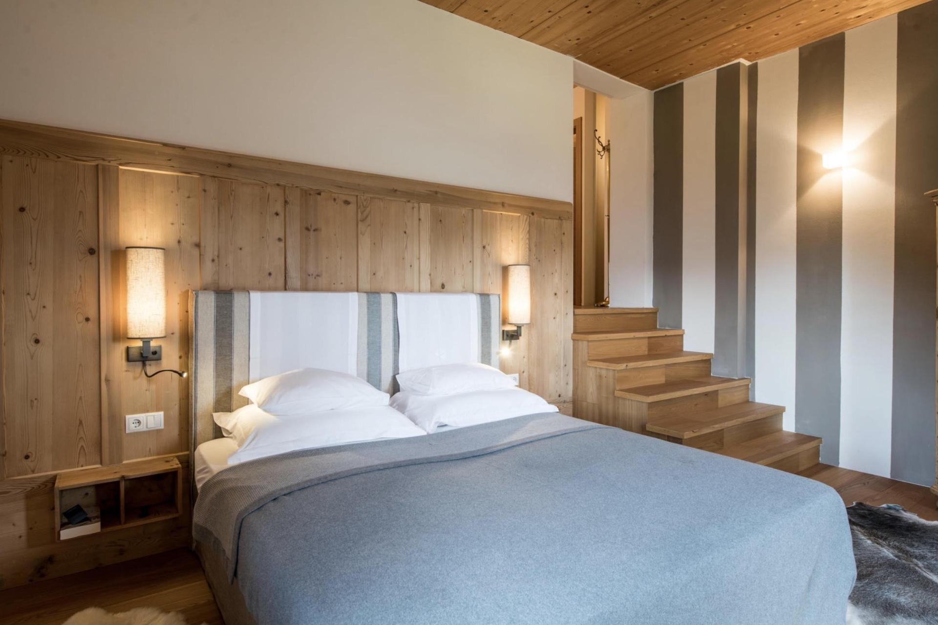 Luxury agriturismo with B&B rooms and Sudtiroler hospitality