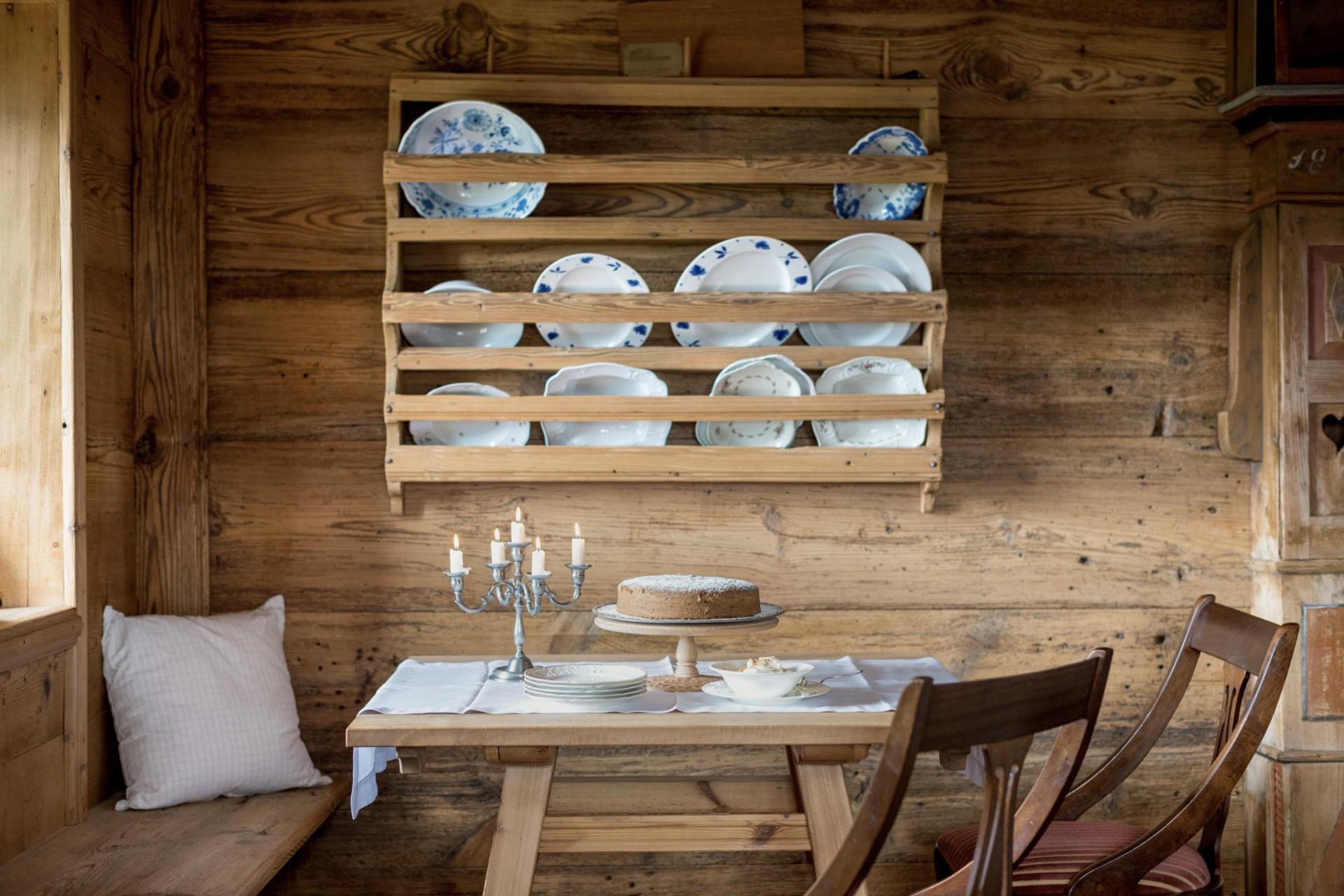 Luxury agriturismo with B&B rooms and Sudtiroler hospitality