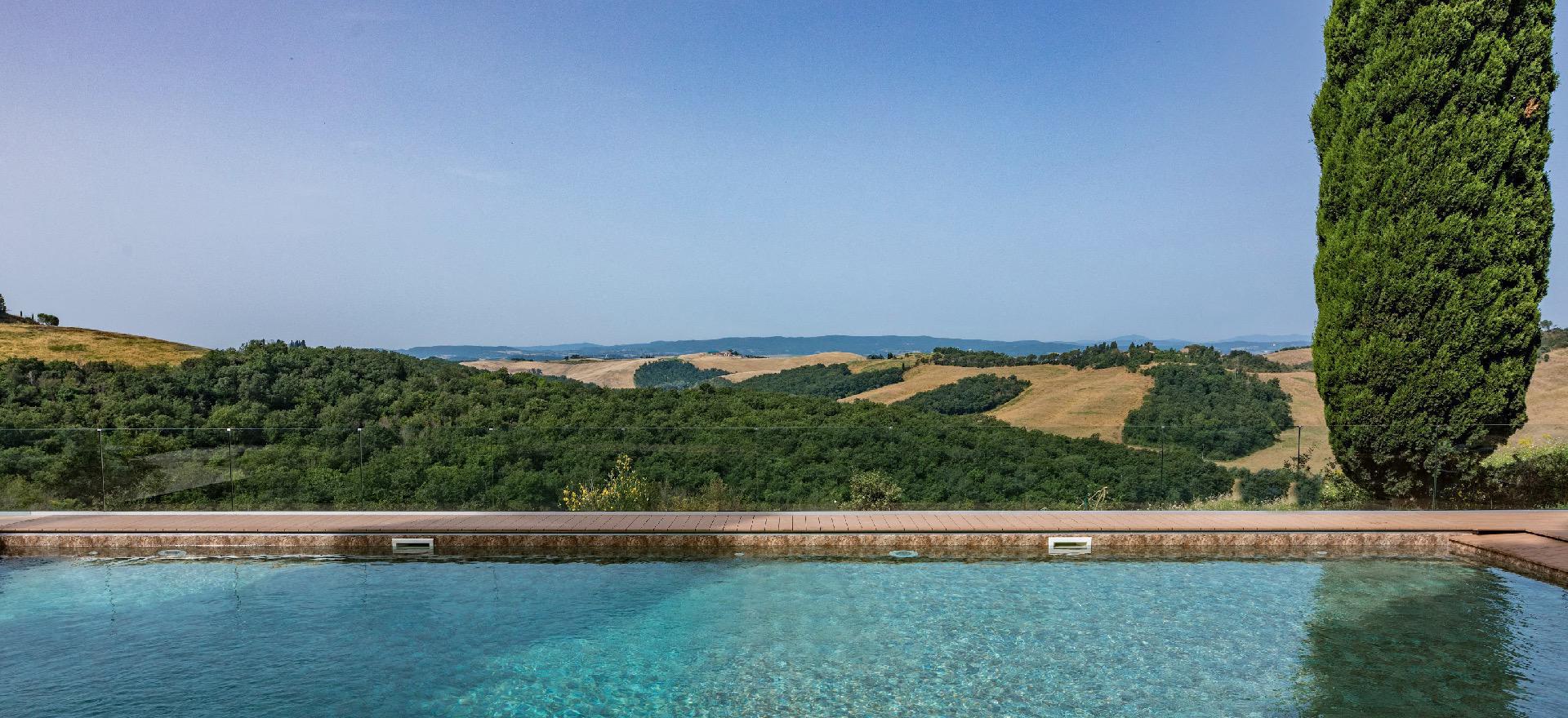 Agriturismo Tuscany Agriturismo in Tuscany with great views