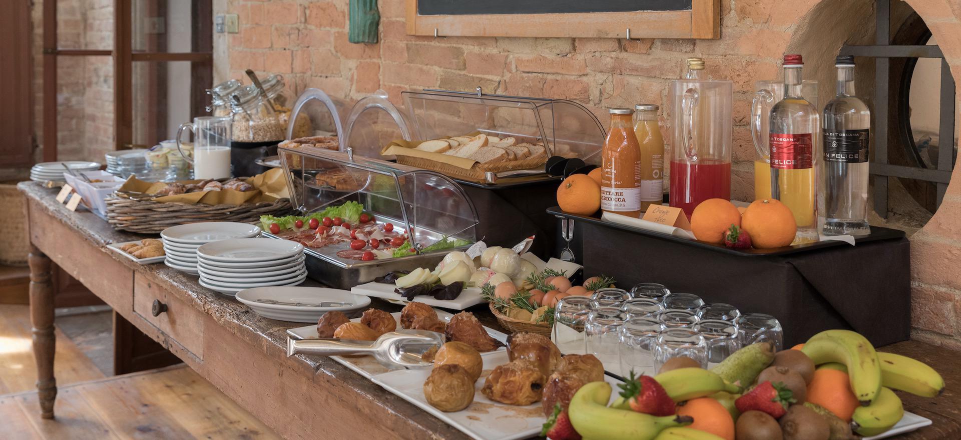 Agriturismo Tuscany Agriturismo in Tuscany with great views