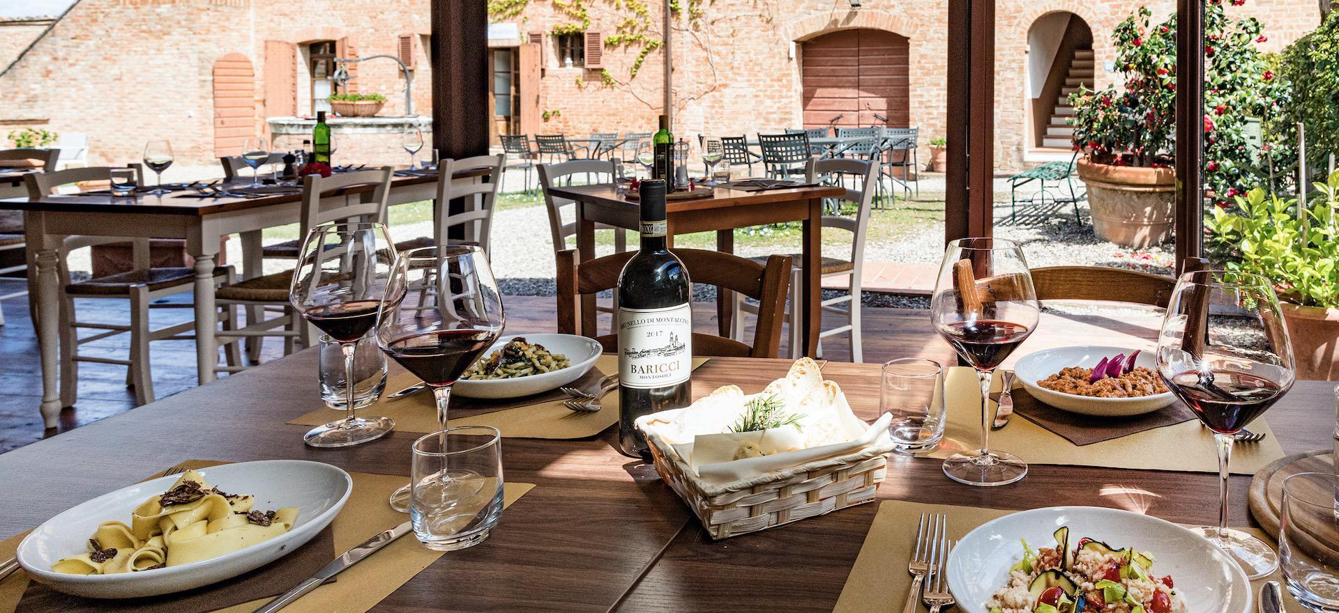 Agriturismo Tuscany Agriturismo in Tuscany with great views