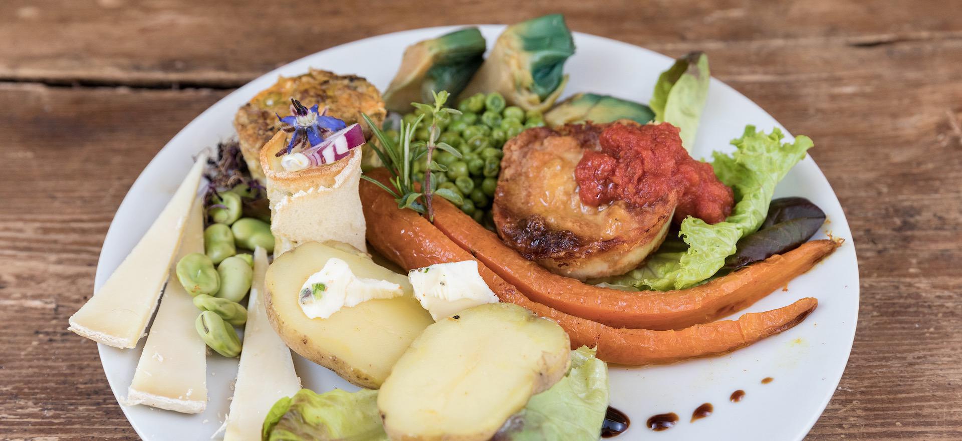 Agriturismo Tuscany Agriturismo in Tuscany with great views