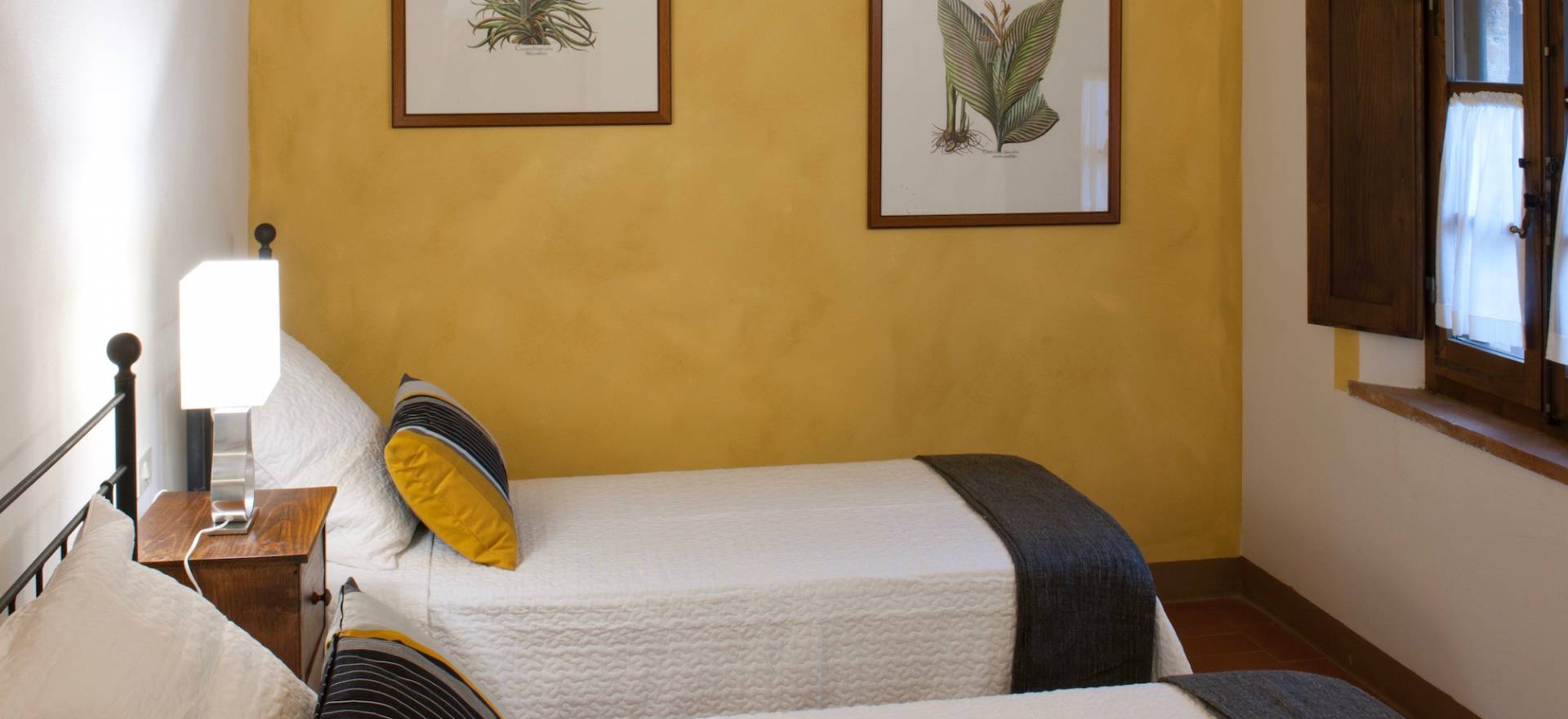 Agriturismo Tuscany Agriturismo in Tuscany with great views