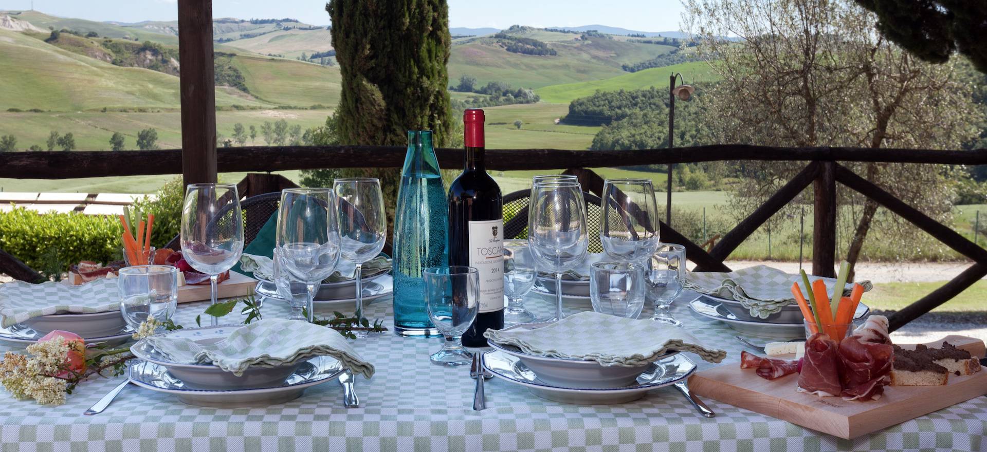 Agriturismo Tuscany Agriturismo in Tuscany with great views