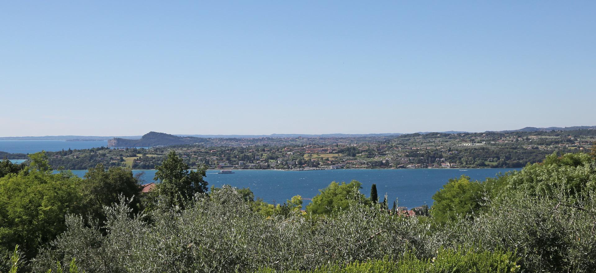 Agriturismo Lake Como and Lake Garda Agriturismo overlooking Lake Garda and stylish interior
