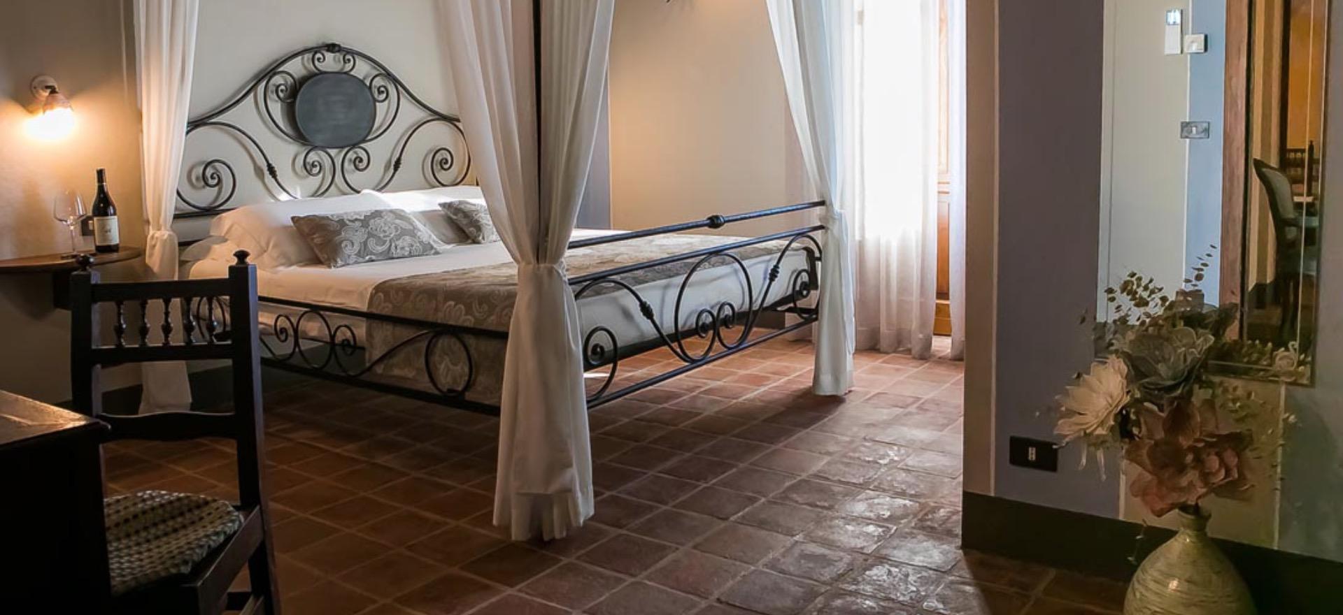 Agriturismo Piedmont Agriturismo Piemont, wine farm with restaurant