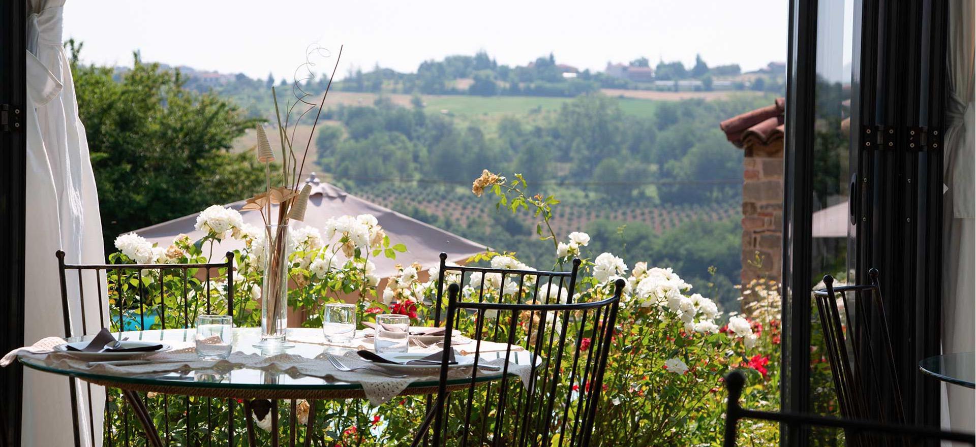 Agriturismo Piedmont Agriturismo Piemont, wine farm with restaurant