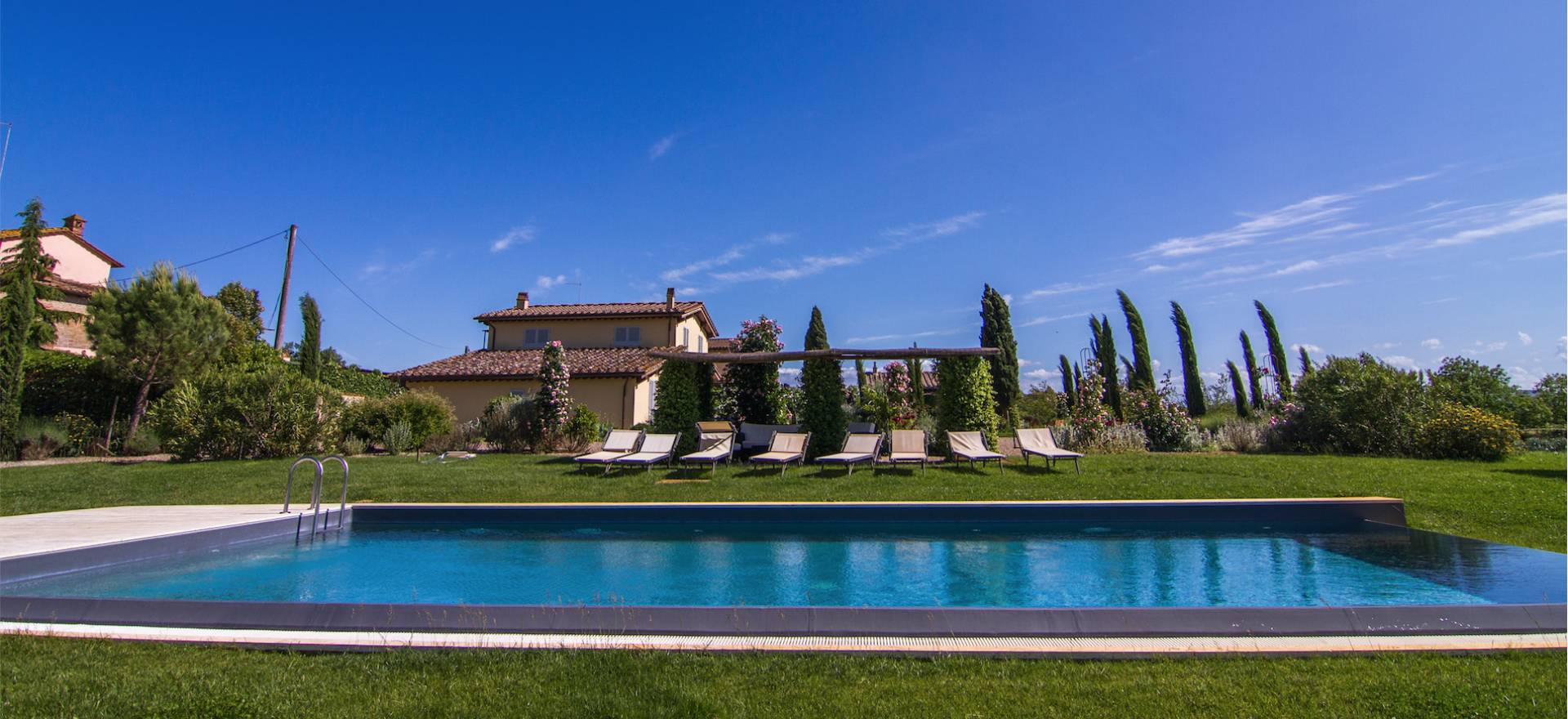 Agriturismo Tuscany Agriturismo Siena, luxury apartments and swimming pool