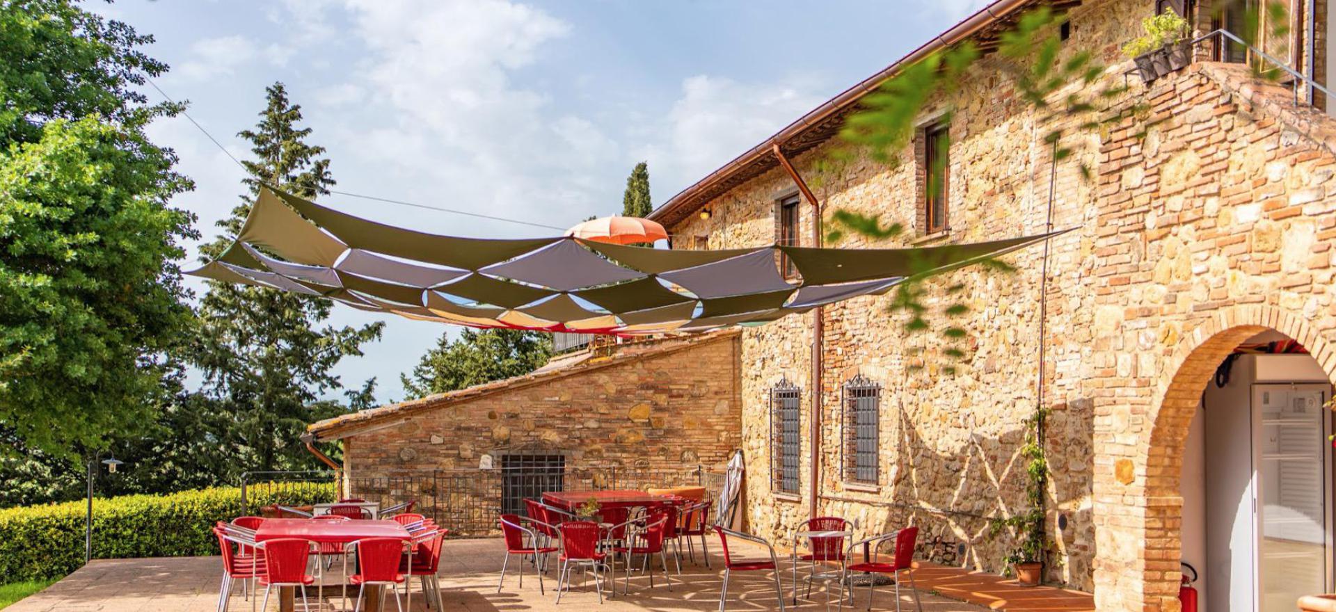 Agriturismo Tuscany Authentic agriturismo in Tuscany with great views