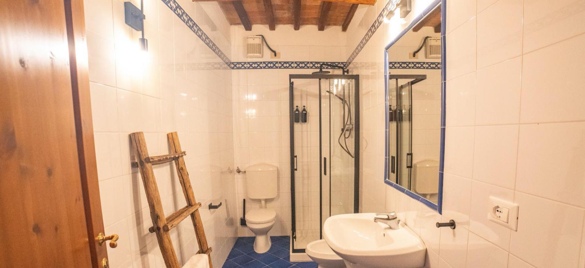 Agriturismo Tuscany Authentic agriturismo in Tuscany with great views