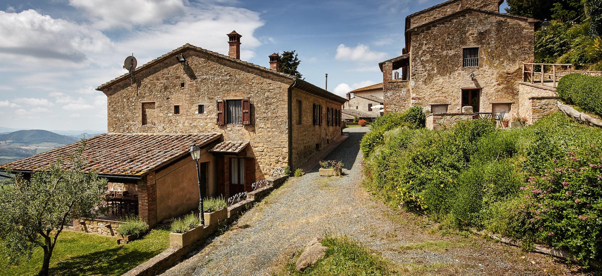 Agriturismo Tuscany Family-friendly agriturismo centrally located in Tuscany
