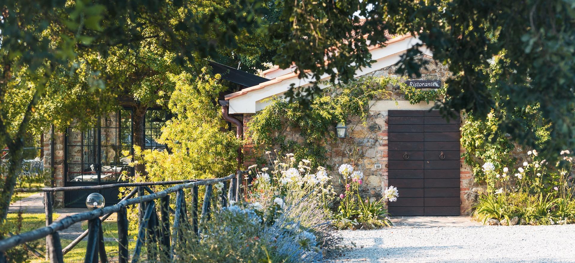 Agriturismo Tuscany Family-friendly agriturismo in Tuscany with restaurant