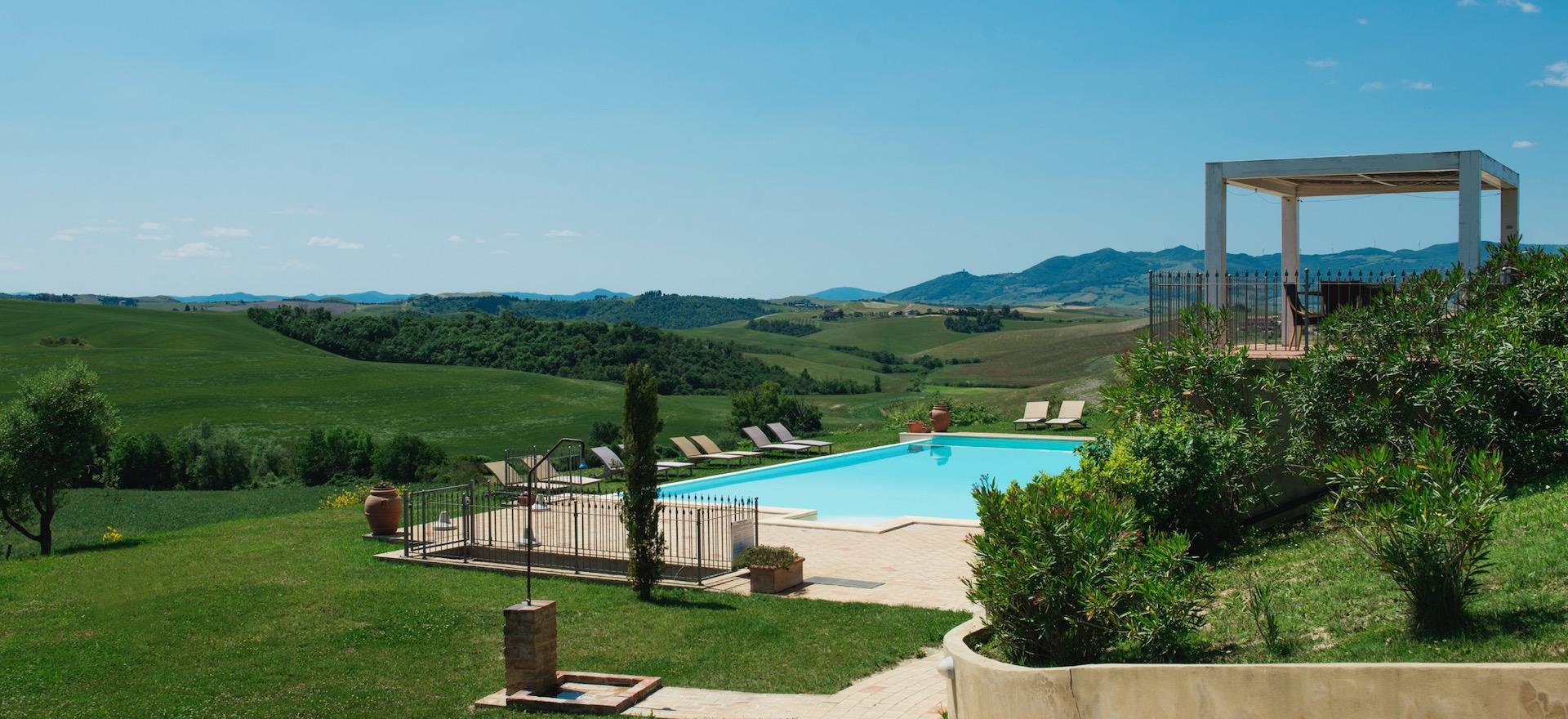 Agriturismo Tuscany Fun agriturismo in Tuscany with panoramic swimming pool