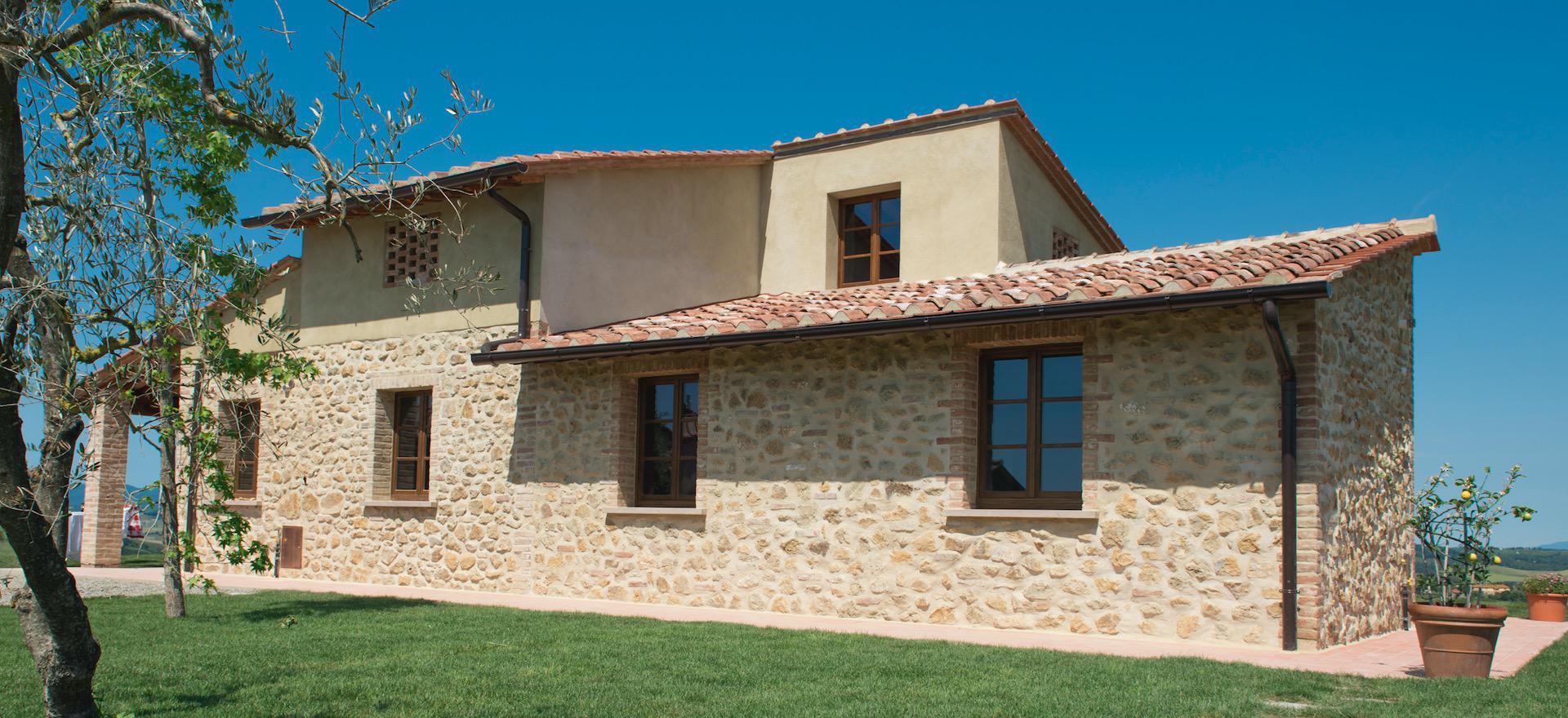 Agriturismo Tuscany Fun agriturismo in Tuscany with panoramic swimming pool