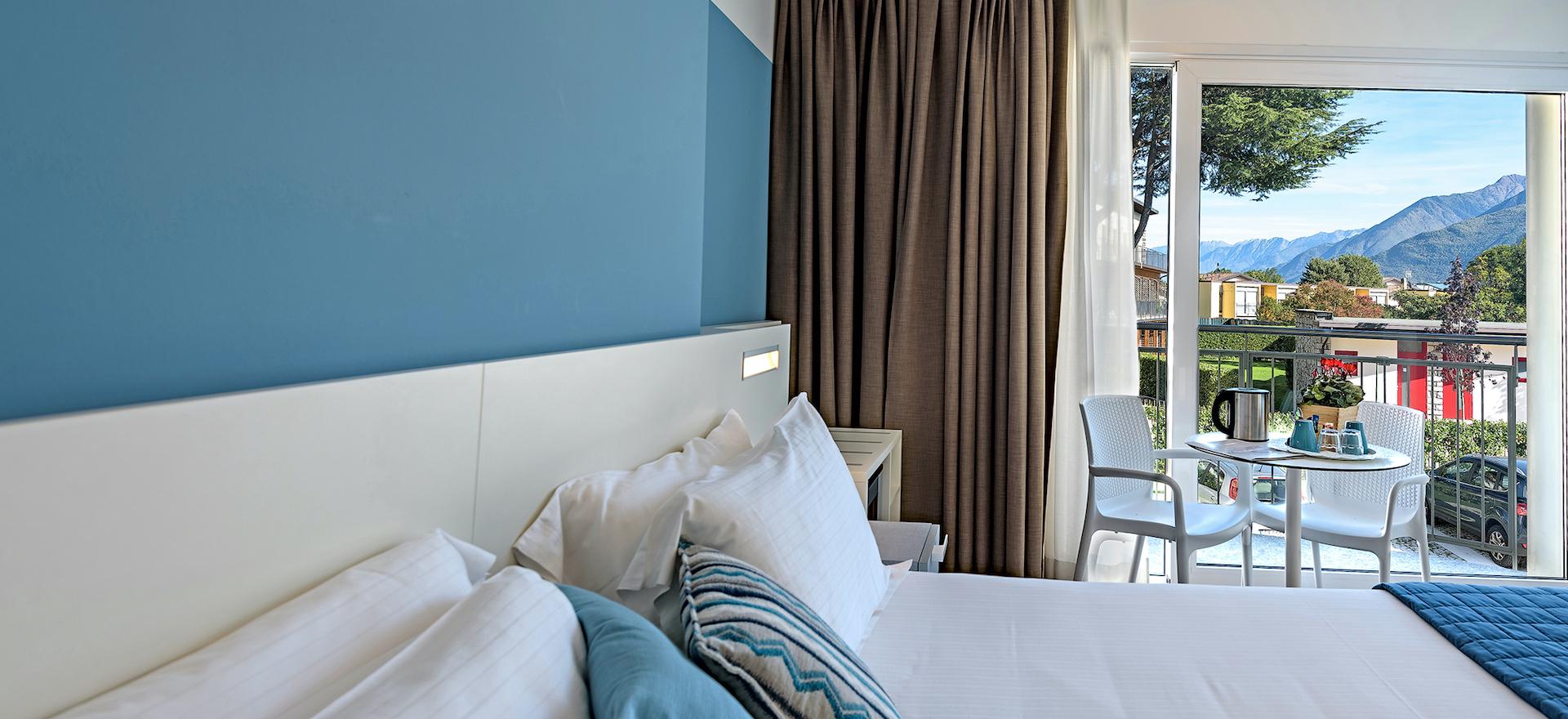 Agriturismo Lake Como and Lake Garda Hotel near the pebble beaches of Lake Como