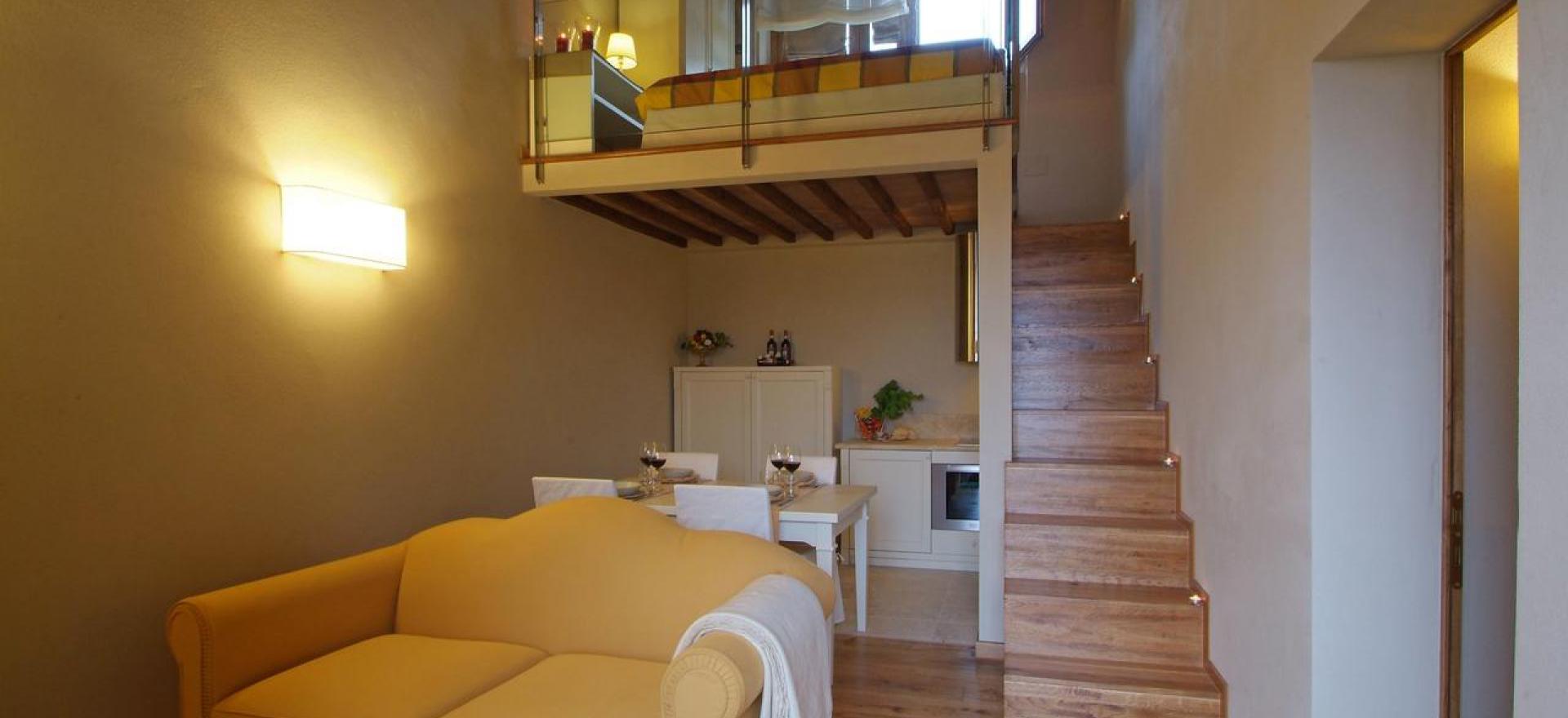 Agriturismo Tuscany Luxury agriturismo amidst the vineyards of the Brunello