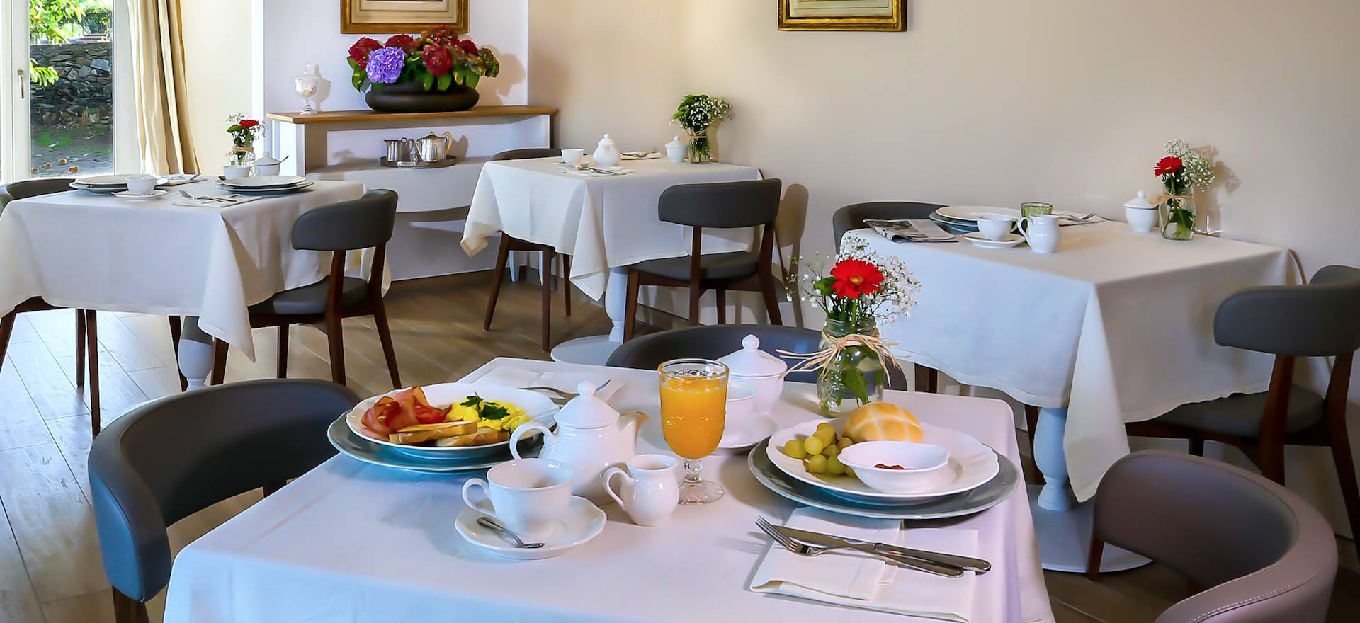 Agriturismo Lake Como and Lake Garda Luxury B&B within walking distance of Lake Como