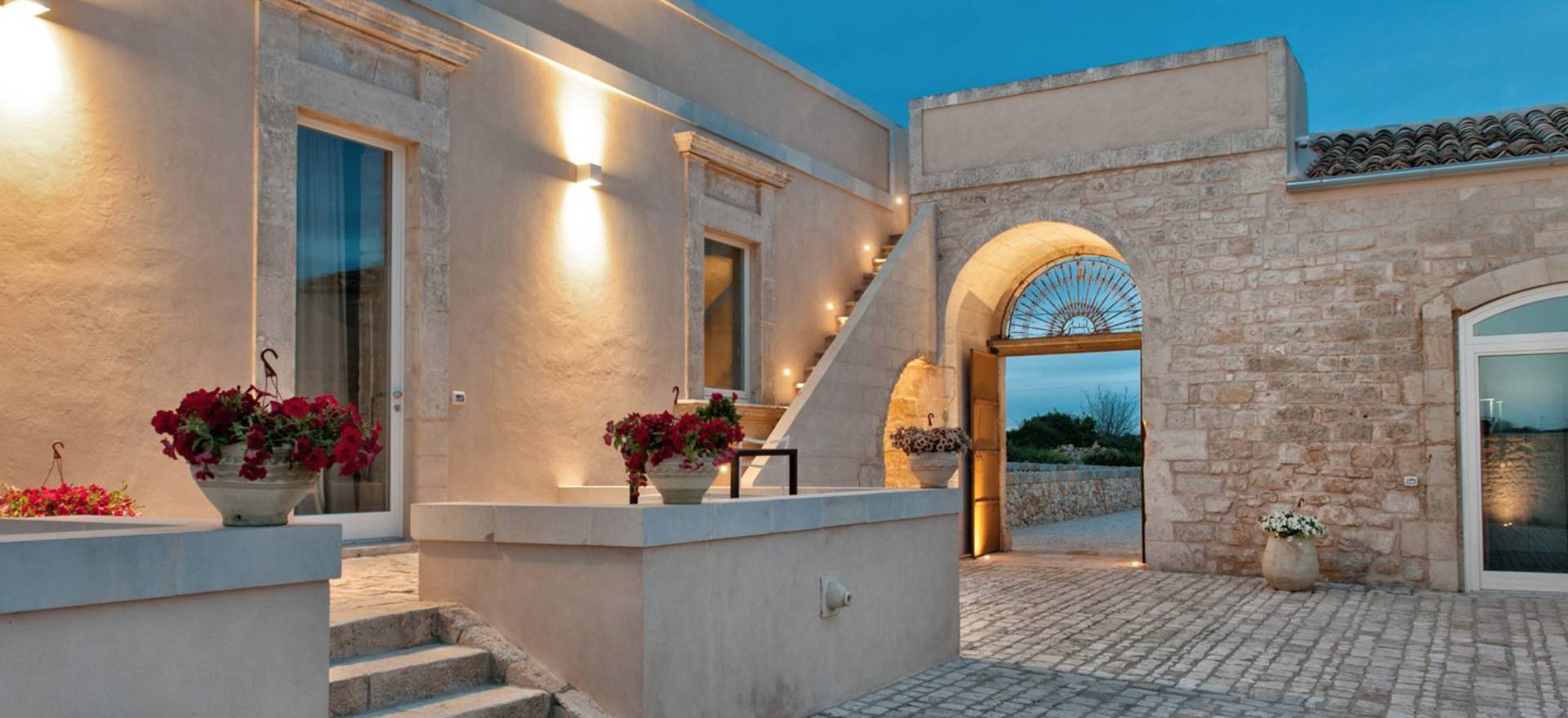 Agriturismo Sicily Restored agriturismo with good Sicilian restaurant