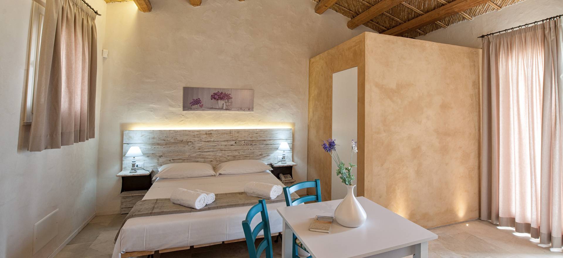 Agriturismo Sicily Restored agriturismo with good Sicilian restaurant